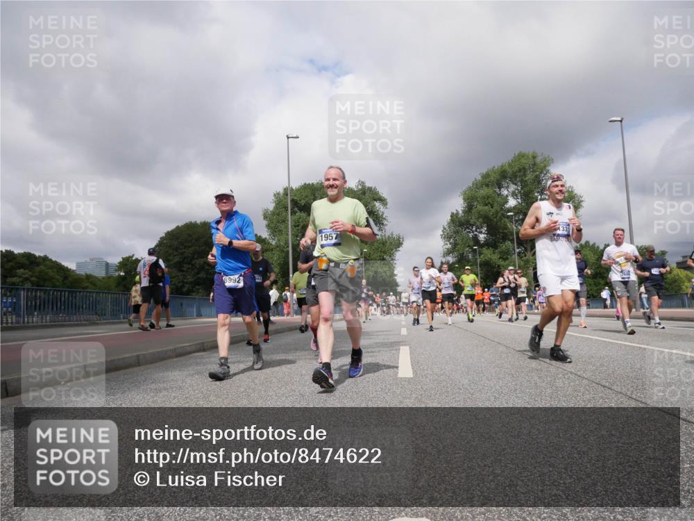29.06.2025 - hella hamburg halbmarathon Luisa Fischer http://msf.ph/oto/8474622 29.06.2025 10:46:03 Kennedybrücke 8992, 1957, 1331, 1360, 1656, 1929, 1994, 2401, 2509, 2940, 2941, 3378, 3874, 4092, 4778, 5403, 6440, 6837, 7357, 7477, 7666, 8000, 8525, 8526, 9980, 10697, 10734 meine-sportfotos.de