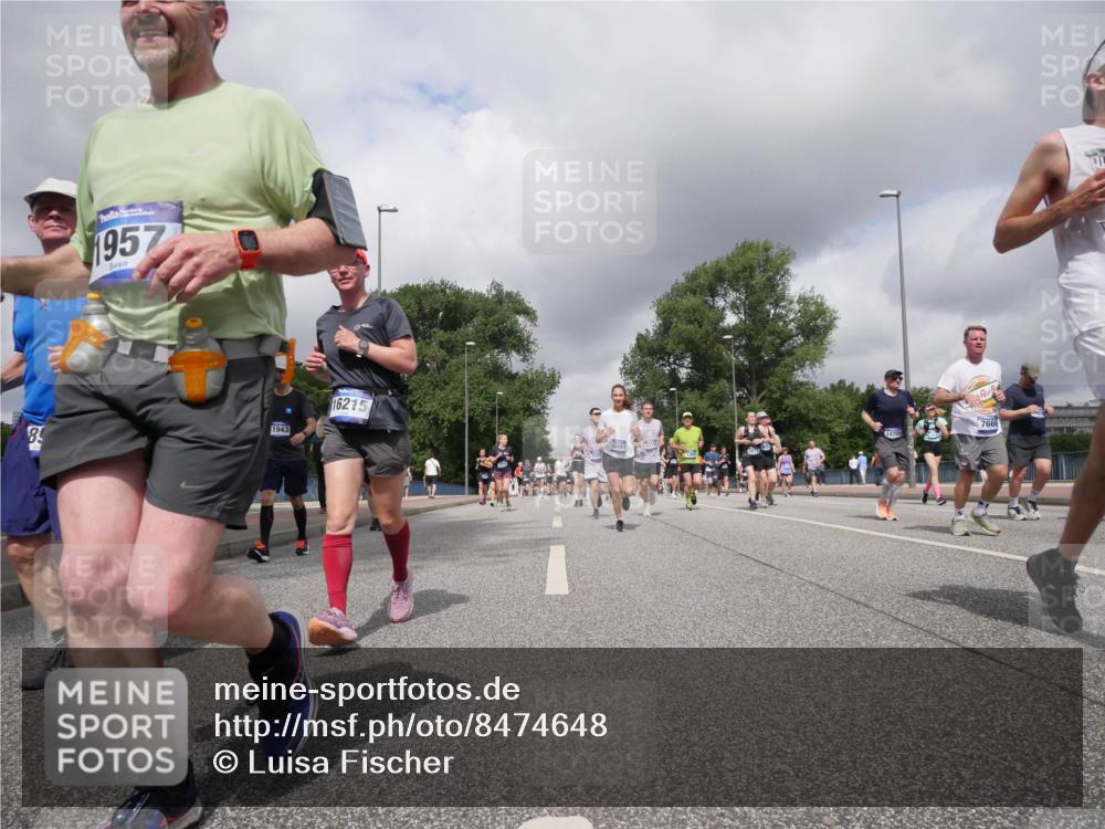 29.06.2025 - hella hamburg halbmarathon Luisa Fischer http://msf.ph/oto/8474648 29.06.2025 10:46:04 Kennedybrücke 1957, 1943, 16215, 7666, 1360, 1656, 1929, 1994, 2401, 2509, 2940, 2941, 3378, 3874, 4092, 4778, 5403, 6440, 6764, 6837, 7357, 7477, 7666, 8000, 8525, 8526, 9980, 10697, 10734 meine-sportfotos.de