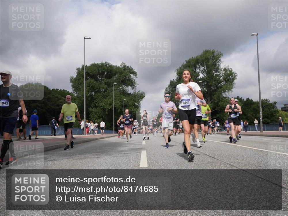 29.06.2025 - hella hamburg halbmarathon Luisa Fischer http://msf.ph/oto/8474685 29.06.2025 10:46:05 Kennedybrücke 1943, 7477, 8816, 2509, 12441, 3874, 1150, 1360, 1656, 1929, 1994, 2401, 2509, 2940, 2941, 3378, 3874, 4092, 4778, 5403, 6440, 6764, 6837, 7357, 7477, 7515, 7666, 8000, 8526, 9980, 10008, 10697, 10734 meine-sportfotos.de