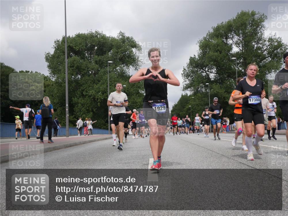 29.06.2025 - hella hamburg halbmarathon Luisa Fischer http://msf.ph/oto/8474787 29.06.2025 10:46:11 Kennedybrücke 1929, 8161, 17380, 1150, 1656, 1929, 2401, 2450, 2580, 2940, 2941, 4092, 4778, 5403, 6764, 6837, 7515, 7557, 8000, 8161, 8435, 10008, 10697, 10734 meine-sportfotos.de