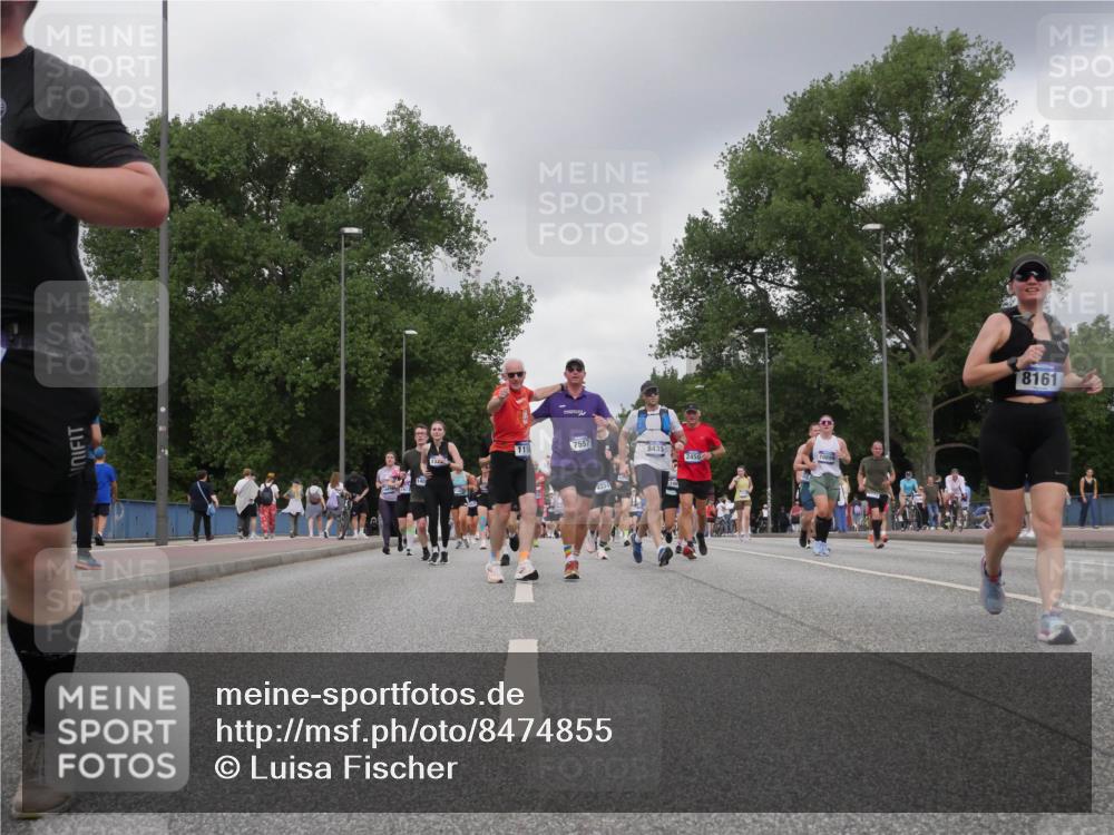 29.06.2025 - hella hamburg halbmarathon Luisa Fischer http://msf.ph/oto/8474855 29.06.2025 10:46:16 Kennedybrücke 140, 115, 7557, 8435, 4334, 146, 2450, 10899, 8161, 1150, 1656, 2450, 2580, 4334, 4891, 4892, 5268, 6764, 7515, 7557, 8161, 8435, 9304, 10008, 10734 meine-sportfotos.de