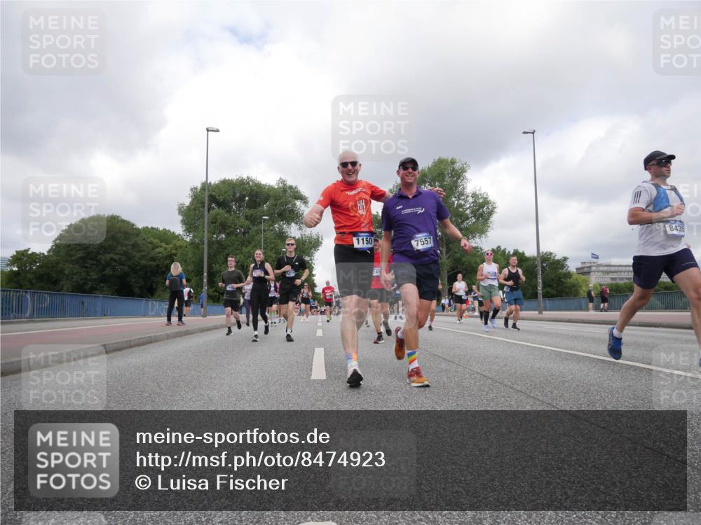 29.06.2025 - hella hamburg halbmarathon Luisa Fischer http://msf.ph/oto/8474923 29.06.2025 10:46:19 Kennedybrücke 1150, 7557, 8435, 2450, 2580, 4334, 4891, 4892, 5268, 7557, 8161, 8435, 9304 meine-sportfotos.de
