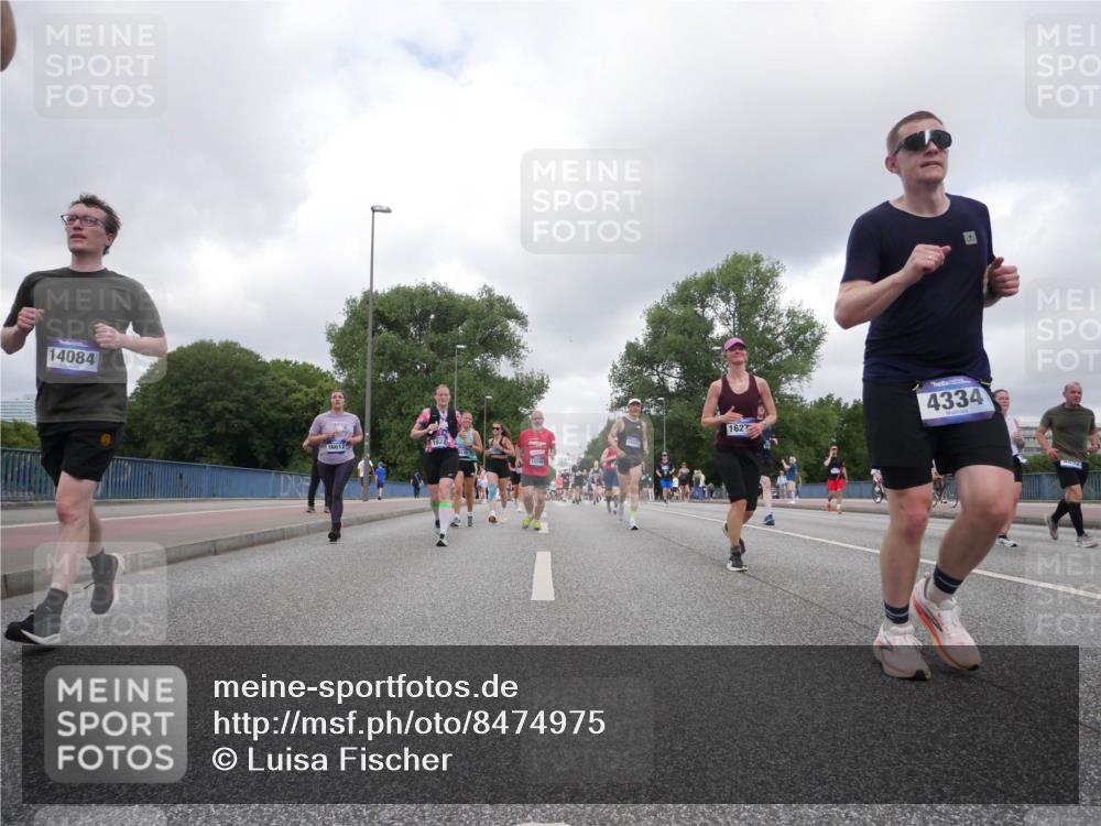 29.06.2025 - hella hamburg halbmarathon Luisa Fischer http://msf.ph/oto/8474975 29.06.2025 10:46:22 Kennedybrücke 14084, 16612, 1622, 4334, 1854, 2450, 4334, 4353, 4891, 4892, 5268, 7557, 8233, 8435, 9304, 10536 meine-sportfotos.de