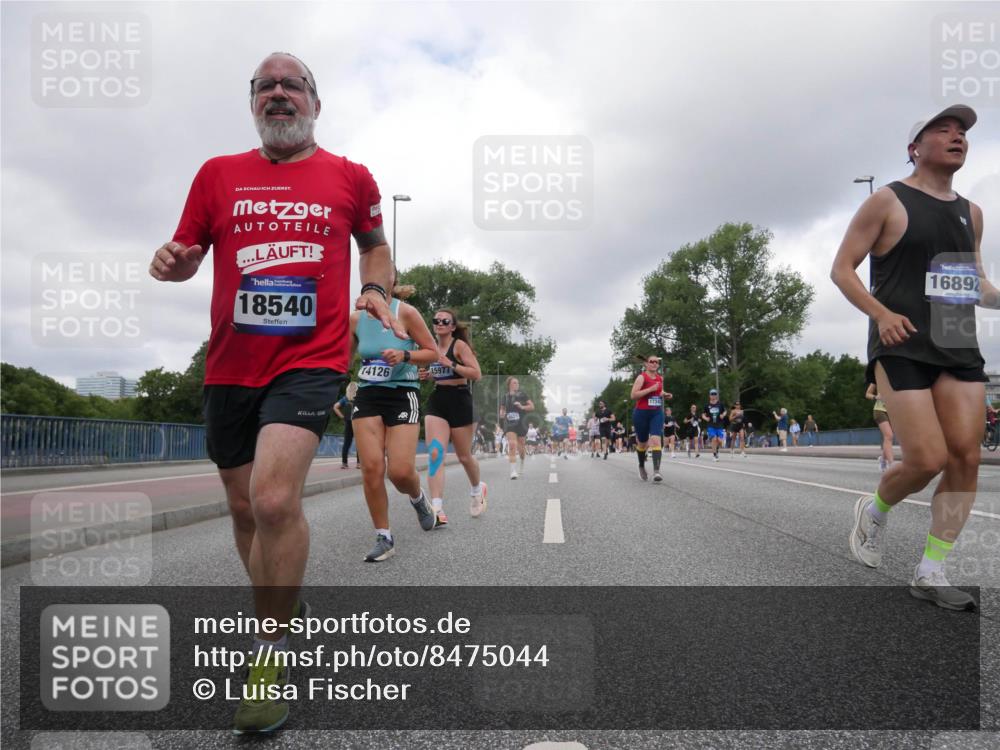 29.06.2025 - hella hamburg halbmarathon Luisa Fischer http://msf.ph/oto/8475044 29.06.2025 10:46:26 Kennedybrücke 18540, 14126, 15977, 1734, 16892, 1310, 3283, 3764, 4353, 4891, 4892, 5755, 8233, 9304, 10536 meine-sportfotos.de