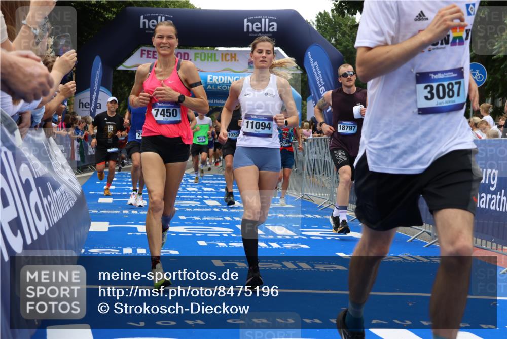 29.06.2025 - hella hamburg halbmarathon Strokosch-Dieckow http://msf.ph/oto/8475196 29.06.2025 10:46:11 Ziel 1569, 1759, 2048, 2590, 2707, 3056, 3087, 4949, 6388, 7450, 7961, 9497, 9585, 10796, 11094, 11125, 13630, 14200, 14262, 16136, 16466, 16475, 17190, 18702, 18797 meine-sportfotos.de