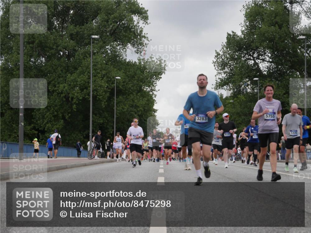 29.06.2025 - hella hamburg halbmarathon Luisa Fischer http://msf.ph/oto/8475298 29.06.2025 10:46:31 Kennedybrücke 167, 3283, 15285, 4105, 19119, 5755, 1226, 1310, 1467, 3283, 3764, 4105, 4353, 5755, 8233, 10536 meine-sportfotos.de