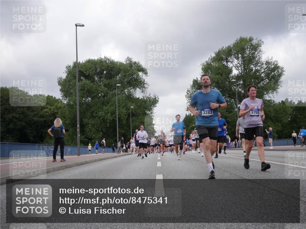 29.06.2025 - hella hamburg halbmarathon Luisa Fischer http://msf.ph/oto/8475341 29.06.2025 10:46:33 Kennedybrücke 16789, 3283, 10, 5755, 1226, 1310, 1467, 2971, 3283, 3764, 4105, 4353, 5755, 8233, 10536 meine-sportfotos.de