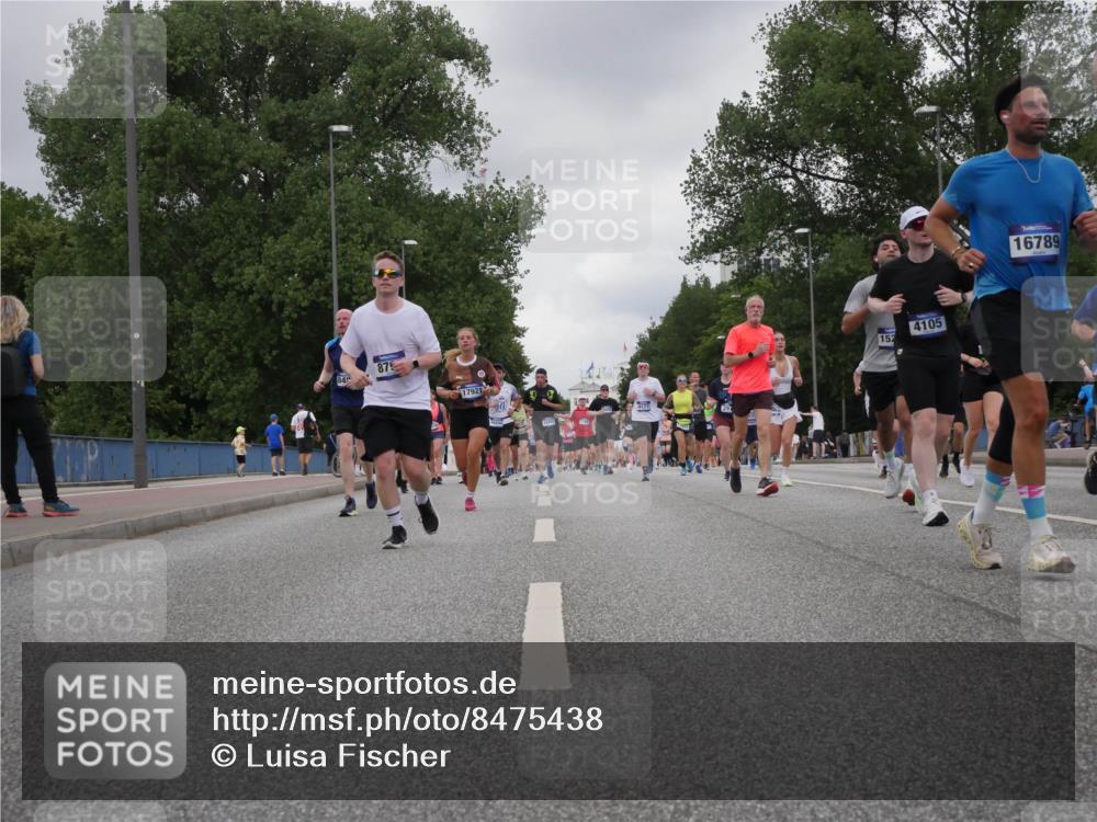29.06.2025 - hella hamburg halbmarathon Luisa Fischer http://msf.ph/oto/8475438 29.06.2025 10:46:35 Kennedybrücke 84, 87, 17921, 152, 4105, 16789, 1226, 1310, 1467, 2267, 2538, 2971, 3283, 3288, 3764, 4105, 4177, 5755 meine-sportfotos.de