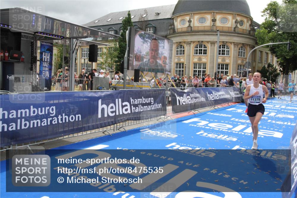 29.06.2025 - hella hamburg halbmarathon Michael Strokosch http://msf.ph/oto/8475535 29.06.2025 10:38:40 Ziel 4148, 5248, 9403, 11379, 12772, 14905, 17154, 18188 meine-sportfotos.de