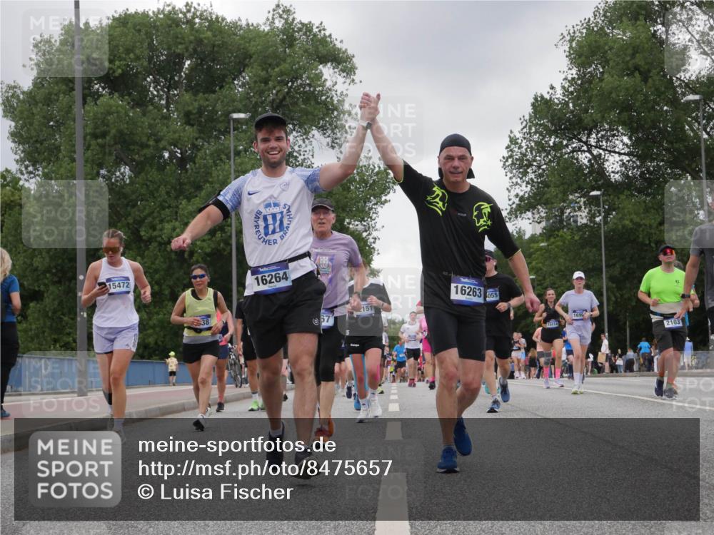 29.06.2025 - hella hamburg halbmarathon Luisa Fischer http://msf.ph/oto/8475657 29.06.2025 10:46:43 Kennedybrücke 15472, 38, 1000, 16264, 151, 16263, 055, 4, 15514, 1696, 2103, 1226, 1788, 2103, 2158, 2267, 2538, 2971, 3288, 3518, 4177, 4302, 5265, 5370, 7461, 7872, 8991, 9976 meine-sportfotos.de