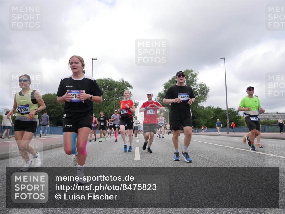 29.06.2025 - hella hamburg halbmarathon Luisa Fischer http://msf.ph/oto/8475823 29.06.2025 10:46:47 Kennedybrücke 2538, 21, 7872, 1788, 16055, 2103, 1788, 1878, 2103, 2158, 2267, 2538, 3288, 3518, 4177, 4302, 5265, 5370, 7461, 7872, 8135, 8991, 9831, 9976, 10083, 10200 meine-sportfotos.de