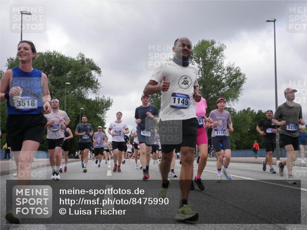 29.06.2025 - hella hamburg halbmarathon Luisa Fischer http://msf.ph/oto/8475990 29.06.2025 10:46:52 Kennedybrücke 3518, 1, 5967, 9639, 3638, 9976, 19043, 1149, 61, 2158, 1516, 5370, 1878, 2158, 3518, 5370, 5720, 6012, 7461, 8135, 8991, 9831, 9976, 10083, 10200, 10202 meine-sportfotos.de