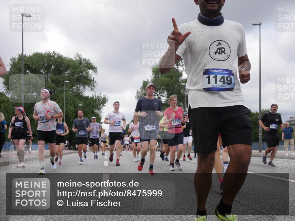 29.06.2025 - hella hamburg halbmarathon Luisa Fischer http://msf.ph/oto/8475999 29.06.2025 10:46:52 Kennedybrücke 3605, 596, 9043, 1876, 9976, 8135, 1149, 15168, 1878, 2158, 3518, 5370, 5720, 6012, 7461, 8135, 8991, 9831, 9976, 10083, 10200, 10202 meine-sportfotos.de