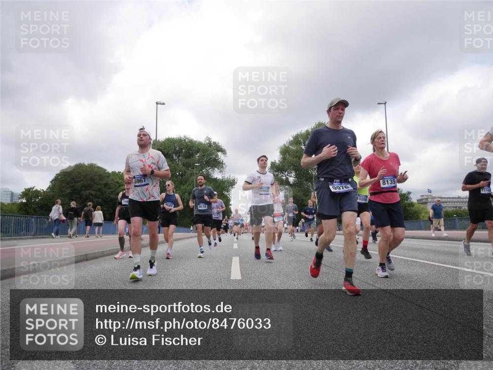 29.06.2025 - hella hamburg halbmarathon Luisa Fischer http://msf.ph/oto/8476033 29.06.2025 10:46:54 Kennedybrücke 5967, 360, 641, 9639, 19043, 1878, 9976, 10200, 8135, 15168, 1816, 1878, 2158, 2361, 5370, 5720, 6012, 7205, 7461, 8135, 9831, 9976, 10083, 10200, 10202 meine-sportfotos.de