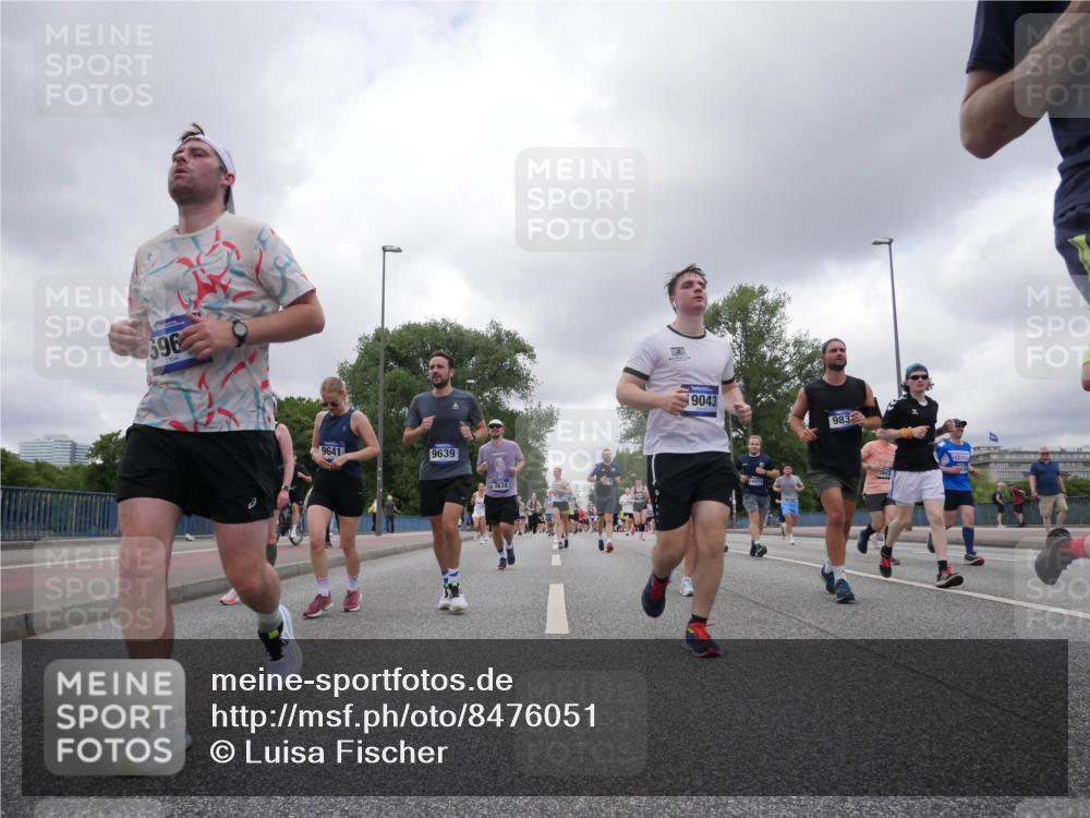 29.06.2025 - hella hamburg halbmarathon Luisa Fischer http://msf.ph/oto/8476051 29.06.2025 10:46:55 Kennedybrücke 596, 9641, 9639, 3638, 9043, 983, 14474, 1816, 1878, 2158, 2361, 5370, 5720, 6012, 7205, 7461, 8135, 9831, 9976, 10083, 10200, 10202 meine-sportfotos.de