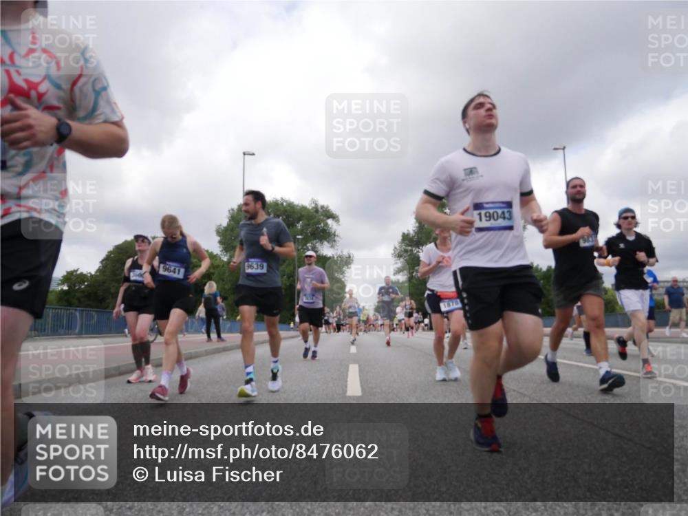 29.06.2025 - hella hamburg halbmarathon Luisa Fischer http://msf.ph/oto/8476062 29.06.2025 10:46:55 Kennedybrücke 360, 9641, 9639, 1878, 19043, 983, 1816, 1878, 2158, 2361, 5370, 5720, 6012, 7205, 7461, 8135, 9831, 9976, 10083, 10200, 10202 meine-sportfotos.de
