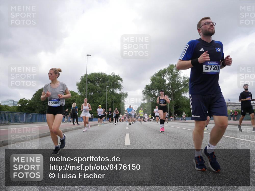 29.06.2025 - hella hamburg halbmarathon Luisa Fischer http://msf.ph/oto/8476150 29.06.2025 10:46:59 Kennedybrücke 15509, 6012, 5720, 1816, 2361, 5720, 6012, 6096, 7205, 10202 meine-sportfotos.de