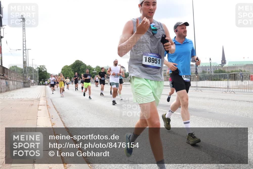29.06.2025 - hella hamburg halbmarathon Lena Gebhardt http://msf.ph/oto/8476154 29.06.2025 10:33:17 Lombardsbrücke 1635, 18951, 4085, 1078, 1324, 1732, 1764, 1995, 2038, 2054, 2085, 2276, 2776, 2838, 2959, 3341, 3391, 3422, 3708, 3812, 3871, 4030, 4096, 4164, 4445, 4555, 4650, 5110, 5180, 5581, 5917, 6040, 6773, 6861, 6999, 7705, 7982, 8170, 8595, 8839, 8891, 9034, 9143, 9258, 9289, 9471, 9542, 9591, 9592, 9750, 9768, 9780, 11229, 11260, 11713, 11756, 11811, 11826, 12039, 12423, 12424, 14305, 14743, 15951 meine-sportfotos.de