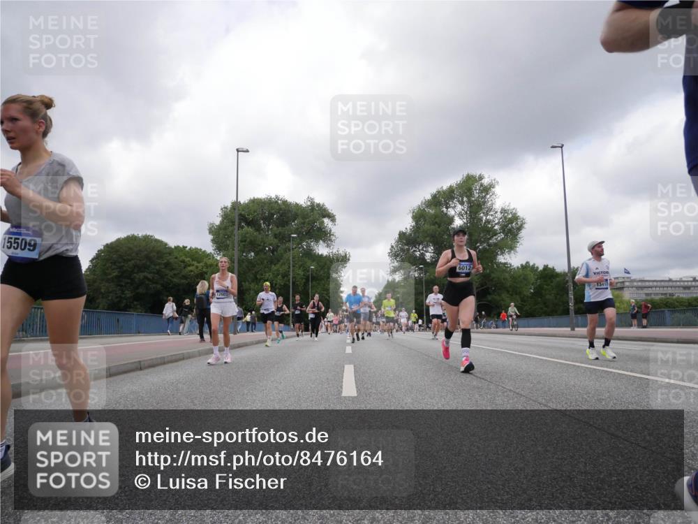 29.06.2025 - hella hamburg halbmarathon Luisa Fischer http://msf.ph/oto/8476164 29.06.2025 10:47:00 Kennedybrücke 15509, 12603, 6012, 13417, 1816, 2343, 2361, 5214, 5720, 6012, 6096, 7205, 10202 meine-sportfotos.de