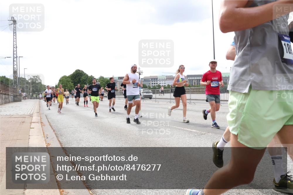 29.06.2025 - hella hamburg halbmarathon Lena Gebhardt http://msf.ph/oto/8476277 29.06.2025 10:33:17 Lombardsbrücke 1639, 11713, 18, 1078, 1324, 1732, 1764, 1995, 2038, 2054, 2085, 2276, 2776, 2838, 2959, 3341, 3391, 3422, 3708, 3812, 3871, 4030, 4096, 4164, 4445, 4555, 4650, 5110, 5180, 5581, 5917, 6040, 6773, 6861, 6999, 7705, 7982, 8170, 8595, 8839, 8891, 9034, 9143, 9258, 9289, 9471, 9542, 9591, 9592, 9750, 9768, 9780, 11229, 11260, 11713, 11756, 11811, 11826, 12039, 12423, 12424, 14305, 14743, 15951 meine-sportfotos.de