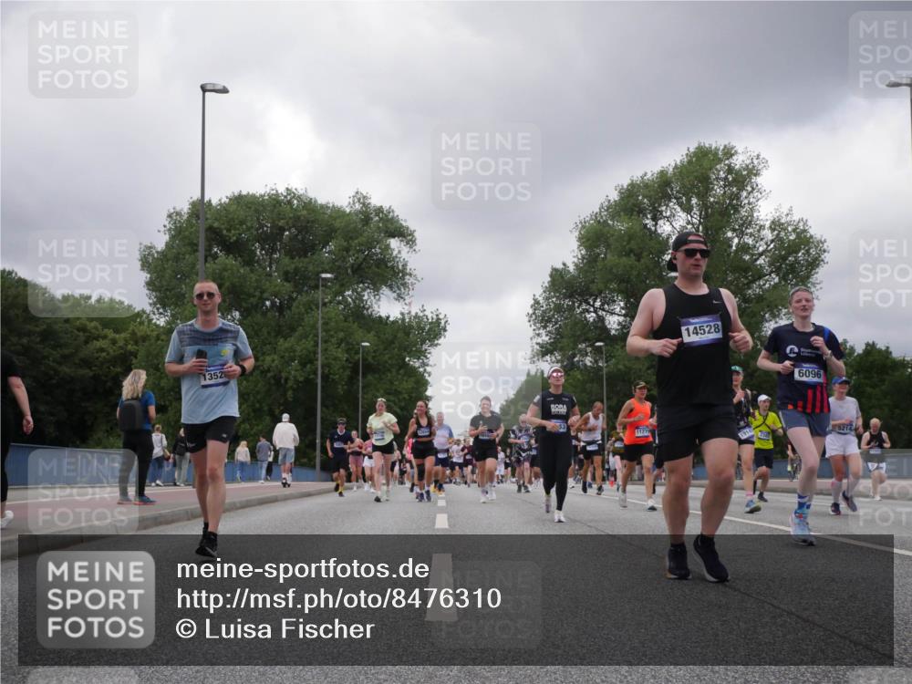 29.06.2025 - hella hamburg halbmarathon Luisa Fischer http://msf.ph/oto/8476310 29.06.2025 10:47:07 Kennedybrücke 1352, 11279, 14528, 1914, 6096, 1816, 2343, 5214, 5649, 6096, 6931, 7205, 8504, 9704 meine-sportfotos.de