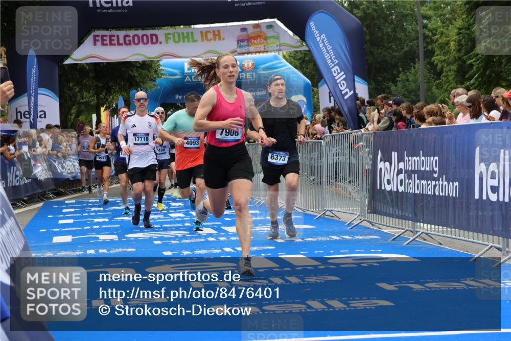 29.06.2025 - hella hamburg halbmarathon Strokosch-Dieckow http://msf.ph/oto/8476401 29.06.2025 10:47:07 Ziel 1460, 2623, 4093, 4377, 5472, 6373, 6700, 6716, 7480, 7908, 9794, 10208, 10211, 12579, 13007, 14415, 14783, 15684, 15825, 17718, 17915 meine-sportfotos.de