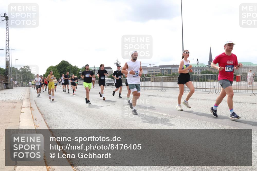 29.06.2025 - hella hamburg halbmarathon Lena Gebhardt http://msf.ph/oto/8476405 29.06.2025 10:33:18 Lombardsbrücke 1333, 11713, 639, 1078, 1324, 1732, 1764, 1995, 2038, 2054, 2085, 2276, 2776, 2838, 2959, 3341, 3391, 3422, 3708, 3812, 3871, 4030, 4096, 4164, 4445, 4555, 4650, 5110, 5180, 5581, 5917, 6040, 6773, 6861, 6999, 7705, 7982, 8021, 8170, 8595, 8839, 8891, 9034, 9143, 9234, 9258, 9289, 9471, 9542, 9591, 9592, 9750, 9768, 9780, 11229, 11260, 11713, 11756, 11811, 11826, 12039, 12423, 12424, 14305, 14743, 15951 meine-sportfotos.de