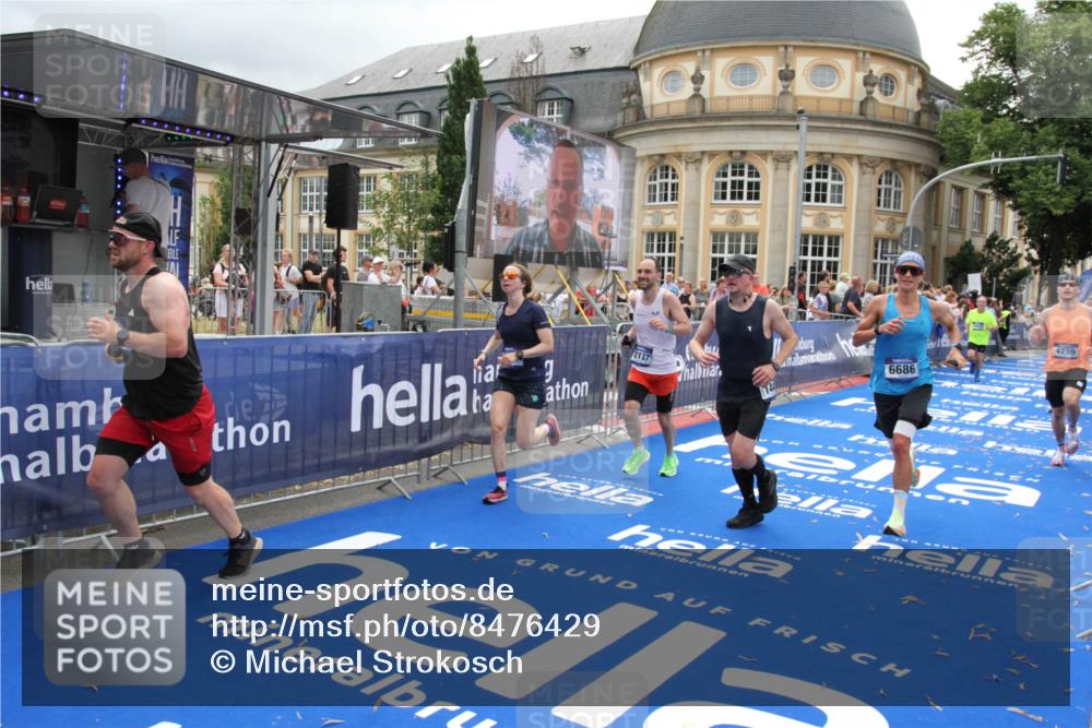 29.06.2025 - hella hamburg halbmarathon Michael Strokosch http://msf.ph/oto/8476429 29.06.2025 10:39:12 Ziel 1445, 3282, 4759, 6686, 6687, 11305, 11619, 12137, 13729, 15556, 16656, 16820, 17668, 18149, 18547 meine-sportfotos.de