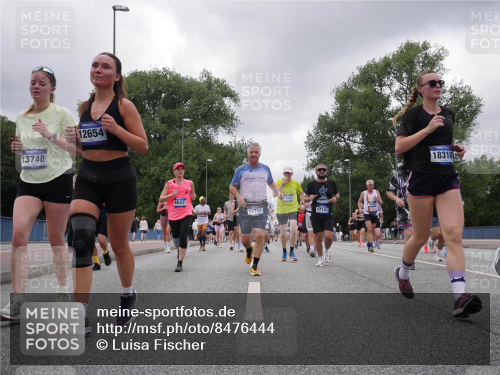 29.06.2025 - hella hamburg halbmarathon Luisa Fischer http://msf.ph/oto/8476444 29.06.2025 10:47:13 Kennedybrücke 13748, 12654, 4627, 12792, 7504, 6931, 17141, 18318, 2343, 3597, 4636, 5001, 5192, 5201, 5214, 5649, 6931, 7197, 8504, 9704 meine-sportfotos.de