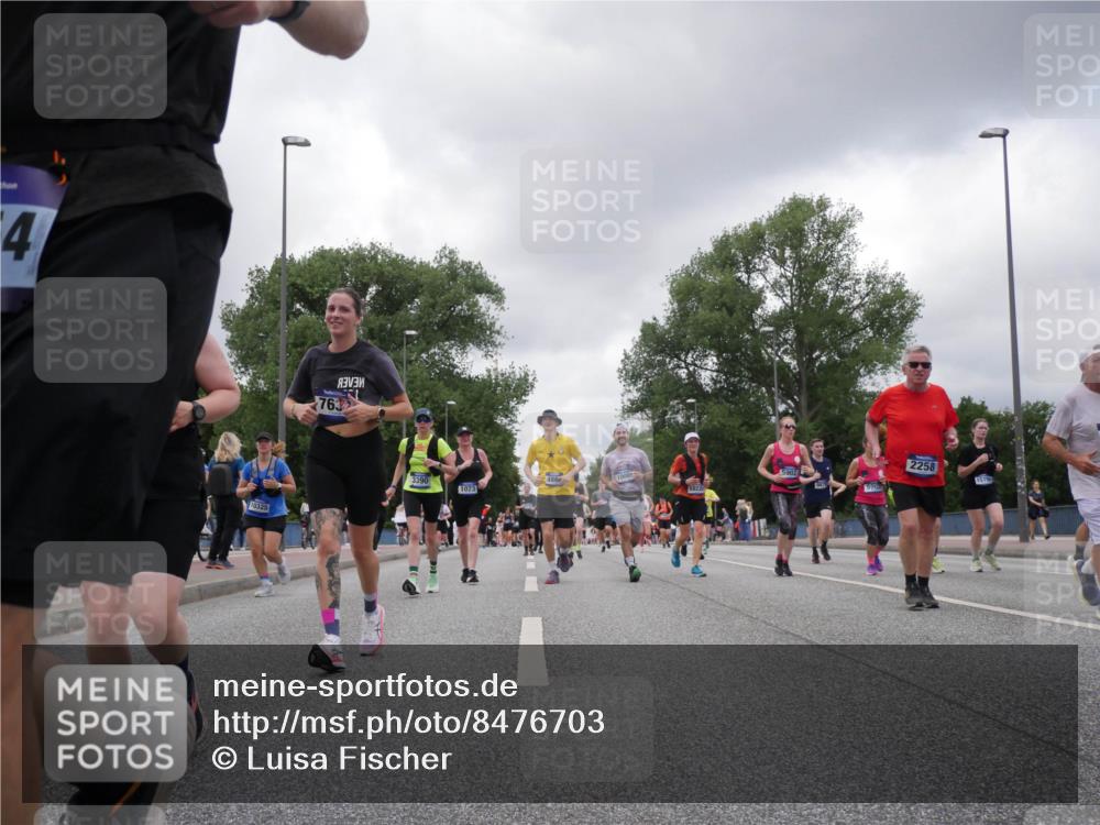29.06.2025 - hella hamburg halbmarathon Luisa Fischer http://msf.ph/oto/8476703 29.06.2025 10:47:23 Kennedybrücke 4, 10325, 2, 763, 3390, 486, 1023, 1022, 5902, 5905, 2258, 15790, 1400, 2258, 2733, 3597, 4636, 4866, 5001, 5192, 5201, 5902, 5905, 6226, 6334, 9879, 10006, 10097, 10220 meine-sportfotos.de