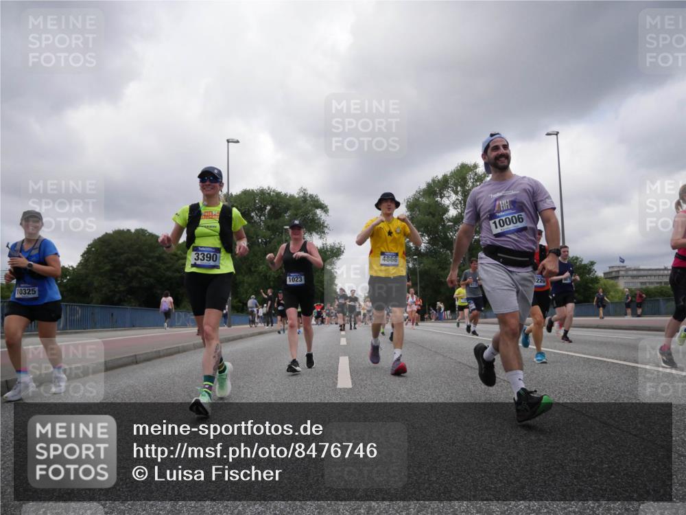 29.06.2025 - hella hamburg halbmarathon Luisa Fischer http://msf.ph/oto/8476746 29.06.2025 10:47:26 Kennedybrücke 10325, 3390, 1023, 4866, 10006, 220, 1400, 1459, 2258, 2674, 2733, 4866, 5902, 5905, 6226, 6334, 8058, 8591, 9879, 10006, 10097, 10220, 10285, 10553 meine-sportfotos.de