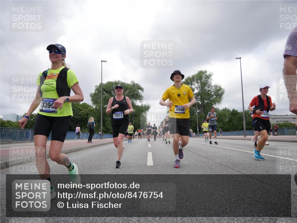 29.06.2025 - hella hamburg halbmarathon Luisa Fischer http://msf.ph/oto/8476754 29.06.2025 10:47:26 Kennedybrücke 3390, 1023, 4866, 6226, 022, 1400, 1459, 2258, 2674, 2733, 4866, 5902, 5905, 6226, 6334, 8058, 8591, 9879, 10006, 10097, 10220, 10285, 10553 meine-sportfotos.de