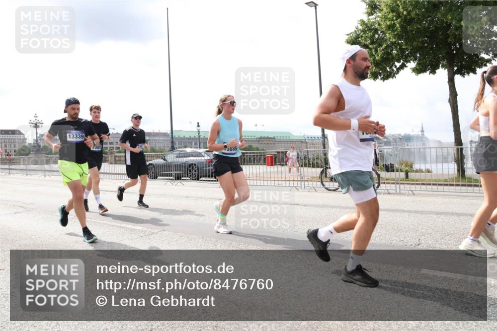 29.06.2025 - hella hamburg halbmarathon Lena Gebhardt http://msf.ph/oto/8476760 29.06.2025 10:33:19 Lombardsbrücke 13339, 2085, 5885, 1078, 1324, 1732, 1764, 1995, 2038, 2054, 2085, 2276, 2776, 2838, 2959, 3341, 3391, 3708, 3812, 3871, 4030, 4096, 4164, 4445, 4555, 4650, 5110, 5180, 5581, 5917, 6040, 6773, 6861, 6999, 7705, 7982, 8021, 8170, 8595, 8839, 8891, 9034, 9143, 9234, 9258, 9289, 9438, 9471, 9542, 9591, 9592, 9750, 9768, 9780, 11229, 11260, 11713, 11756, 11811, 11826, 12039, 12423, 12424, 14305, 14743, 15951 meine-sportfotos.de