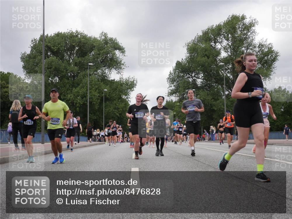 29.06.2025 - hella hamburg halbmarathon Luisa Fischer http://msf.ph/oto/8476828 29.06.2025 10:47:30 Kennedybrücke 2733, 5293, 5890, 12454, 13371, 145, 5079, 1026, 1400, 1459, 1802, 1804, 2674, 2733, 3065, 5127, 6226, 8058, 8591, 9879, 10220, 10285, 10553 meine-sportfotos.de
