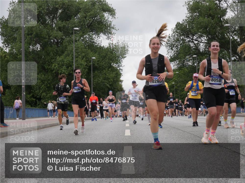 29.06.2025 - hella hamburg halbmarathon Luisa Fischer http://msf.ph/oto/8476875 29.06.2025 10:47:35 Kennedybrücke 8591, 7926, 6973, 12518, 19031, 1, 308, 0285, 180, 8058, 10, 1026, 1095, 1459, 1802, 1804, 2073, 2674, 2733, 3065, 4968, 5127, 5355, 7489, 8058, 8591, 8870, 9331, 10285, 10553 meine-sportfotos.de