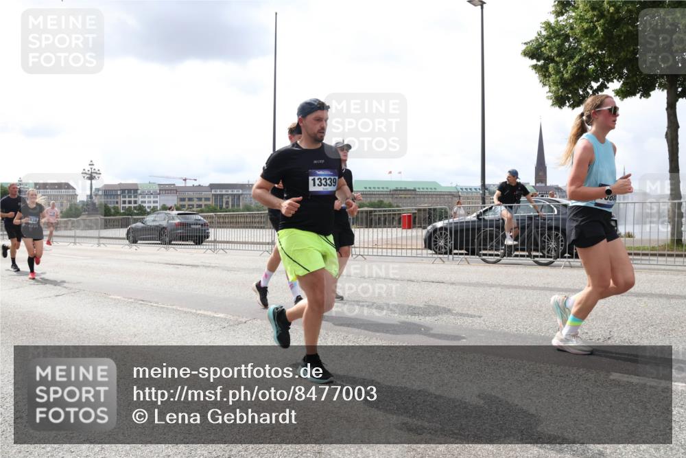 29.06.2025 - hella hamburg halbmarathon Lena Gebhardt http://msf.ph/oto/8477003 29.06.2025 10:33:20 Lombardsbrücke 838, 13339, 1078, 1324, 1732, 1764, 1995, 2038, 2054, 2085, 2276, 2776, 2838, 2959, 3341, 3391, 3708, 3812, 3871, 4030, 4096, 4164, 4445, 4555, 4650, 5110, 5180, 5581, 5917, 6040, 6773, 6861, 6999, 7705, 7982, 8021, 8170, 8282, 8595, 8839, 8891, 9034, 9143, 9234, 9258, 9289, 9438, 9471, 9542, 9591, 9592, 9750, 9768, 9780, 9799, 11229, 11260, 11713, 11756, 11811, 11826, 12039, 12423, 12424, 14305, 14743, 15951 meine-sportfotos.de