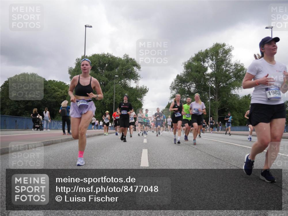 29.06.2025 - hella hamburg halbmarathon Luisa Fischer http://msf.ph/oto/8477048 29.06.2025 10:47:41 Kennedybrücke 2803, 12518, 1510, 76308, 8870, 1095, 1903, 1095, 1802, 1804, 2073, 3065, 4968, 5127, 5355, 6036, 7489, 8763, 8870, 9331, 9333, 10707 meine-sportfotos.de