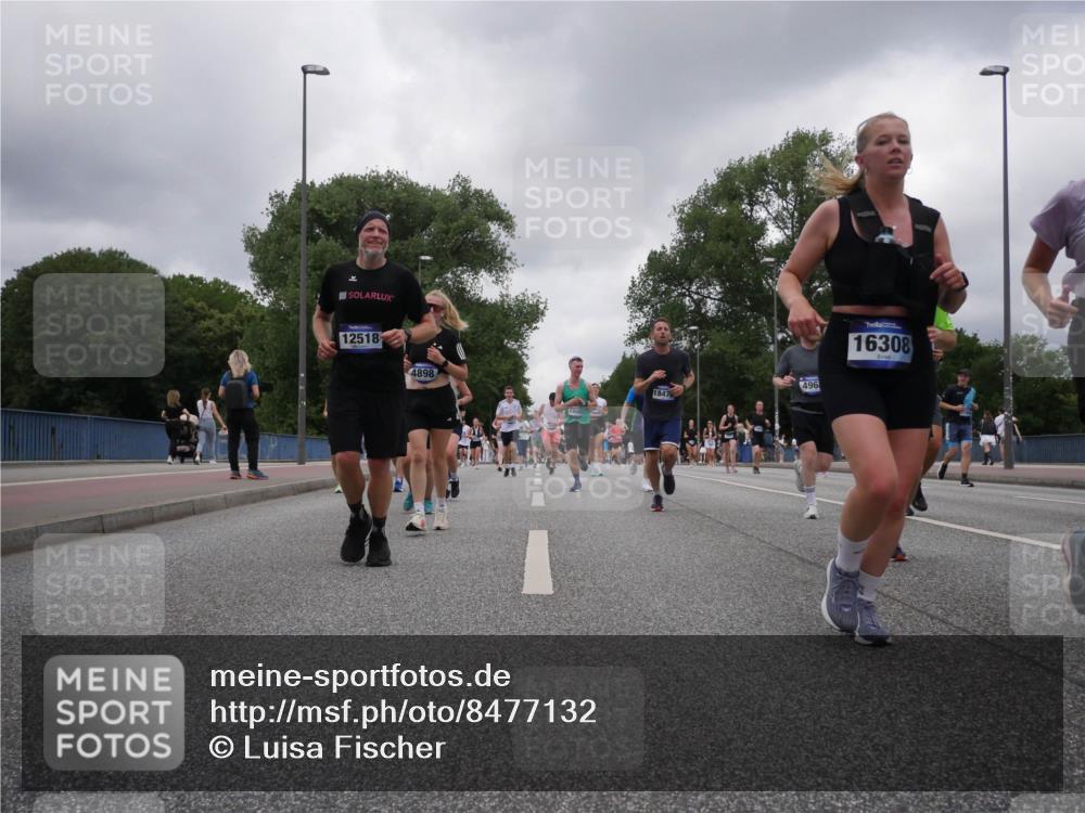 29.06.2025 - hella hamburg halbmarathon Luisa Fischer http://msf.ph/oto/8477132 29.06.2025 10:47:43 Kennedybrücke 12518, 4898, 496, 18476, 16308, 1095, 2073, 2186, 2692, 4968, 5355, 6036, 7489, 8763, 8870, 9331, 9333, 10707 meine-sportfotos.de