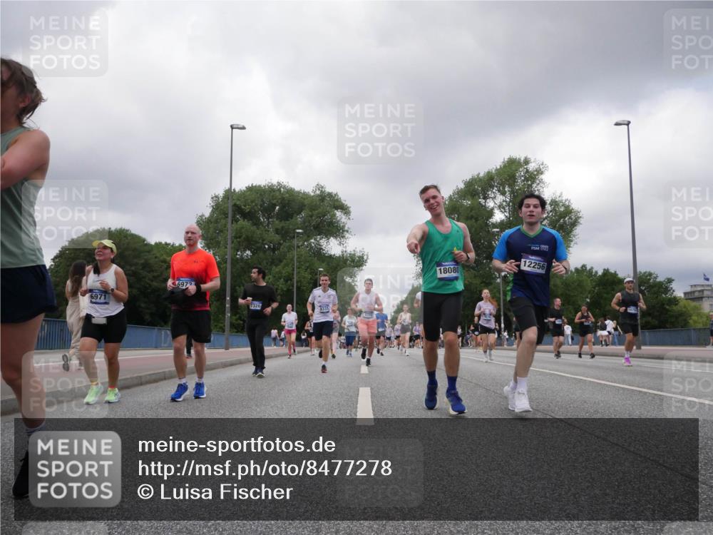 29.06.2025 - hella hamburg halbmarathon Luisa Fischer http://msf.ph/oto/8477278 29.06.2025 10:47:47 Kennedybrücke 6971, 6972, 7326, 9331, 18080, 12256, 2186, 2692, 3596, 4968, 5355, 6036, 6895, 7489, 8763, 8870, 9331, 9333, 10707 meine-sportfotos.de