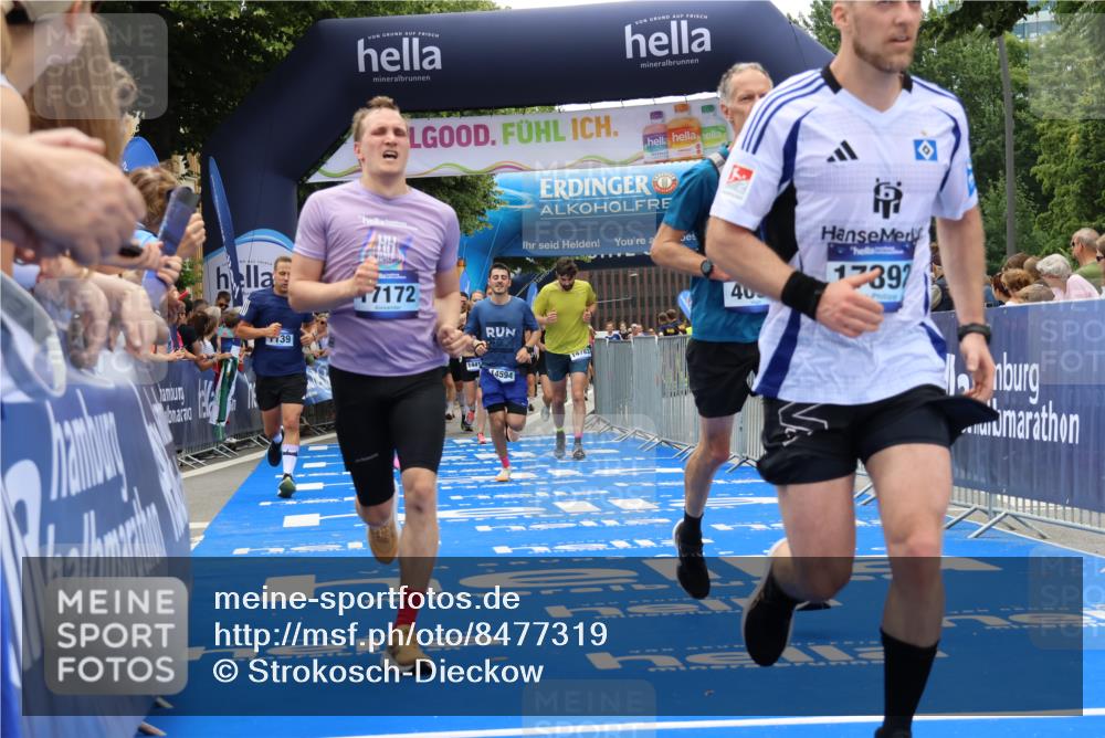 29.06.2025 - hella hamburg halbmarathon Strokosch-Dieckow http://msf.ph/oto/8477319 29.06.2025 10:46:53 Ziel 1139, 1689, 4091, 10122, 11858, 13728, 13940, 14385, 14415, 14449, 14594, 15825, 16081, 17172, 17353, 17492, 17669, 17892, 17979, 19105 meine-sportfotos.de