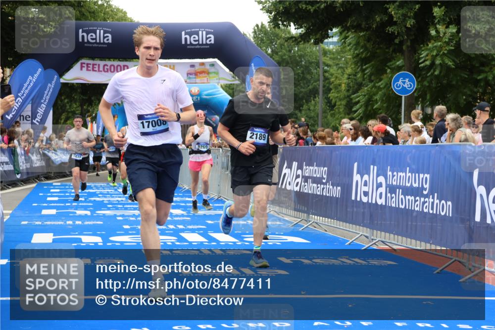 29.06.2025 - hella hamburg halbmarathon Strokosch-Dieckow http://msf.ph/oto/8477411 29.06.2025 10:45:59 Ziel 2189, 4277, 5648, 6460, 6532, 8269, 8577, 8871, 9585, 10792, 11821, 11936, 12084, 12269, 13630, 14462, 14804, 14911, 15149, 17008, 18081, 18185, 18702, 19116 meine-sportfotos.de