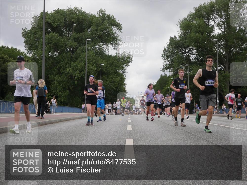 29.06.2025 - hella hamburg halbmarathon Luisa Fischer http://msf.ph/oto/8477535 29.06.2025 10:47:54 Kennedybrücke 13809, 564, 2394, 12445, 16232, 12318, 13777, 2186, 2692, 3596, 4215, 5730, 5731, 6036, 6895, 7818 meine-sportfotos.de