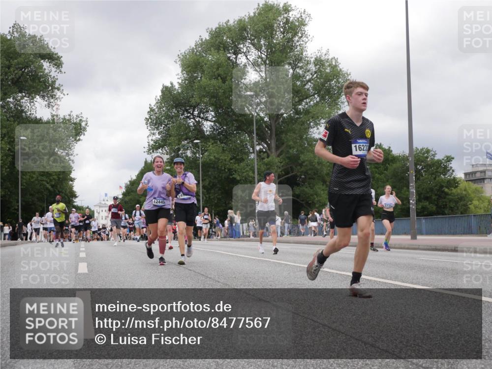 29.06.2025 - hella hamburg halbmarathon Luisa Fischer http://msf.ph/oto/8477567 29.06.2025 10:47:57 Kennedybrücke 12445, 1623, 5731, 3596, 4215, 5730, 5731, 6895, 7610, 7818, 10303, 10304 meine-sportfotos.de