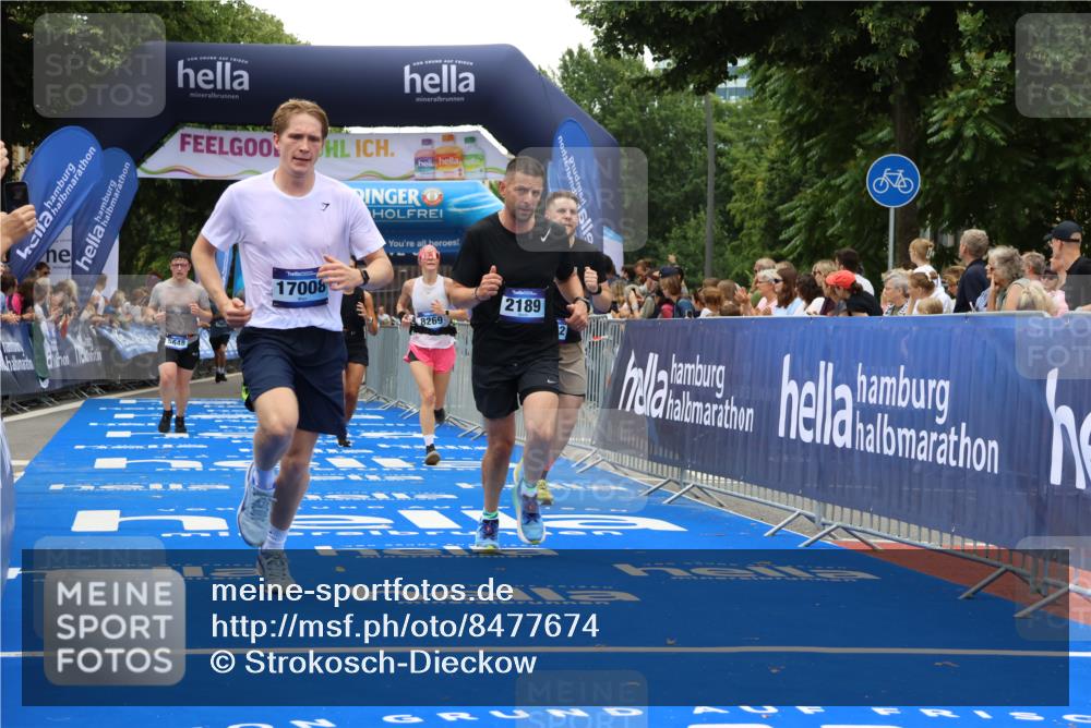 29.06.2025 - hella hamburg halbmarathon Strokosch-Dieckow http://msf.ph/oto/8477674 29.06.2025 10:45:59 Ziel 2189, 4277, 5648, 6460, 6532, 8269, 8577, 8871, 9585, 10792, 11821, 11936, 12084, 12269, 13630, 14462, 14804, 14911, 15149, 17008, 18081, 18185, 18702, 19116 meine-sportfotos.de