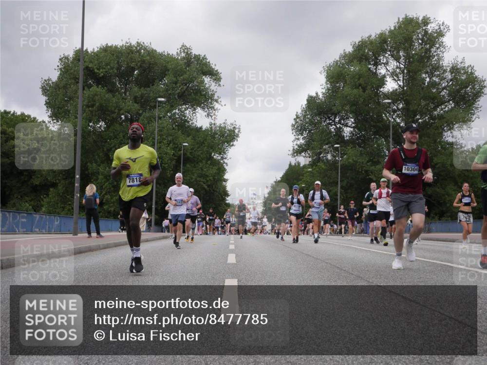 29.06.2025 - hella hamburg halbmarathon Luisa Fischer http://msf.ph/oto/8477785 29.06.2025 10:48:04 Kennedybrücke 7818, 582, 14123, 3506, 10304, 12995, 1713, 3506, 4215, 5730, 5731, 6922, 7610, 7818, 10303, 10304 meine-sportfotos.de
