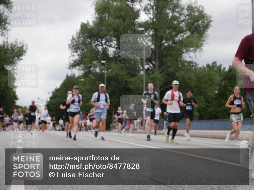 29.06.2025 - hella hamburg halbmarathon Luisa Fischer http://msf.ph/oto/8477828 29.06.2025 10:48:05 Kennedybrücke 1713, 3506, 4215, 6922, 7541, 7610, 7818, 10223, 10303, 10304 meine-sportfotos.de