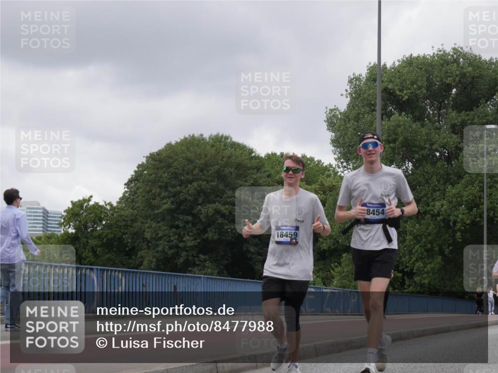 29.06.2025 - hella hamburg halbmarathon Luisa Fischer http://msf.ph/oto/8477988 29.06.2025 10:48:13 Kennedybrücke 18459, 8454, 1273, 1685, 1713, 3238, 6002, 6922, 7541, 8605, 10223 meine-sportfotos.de