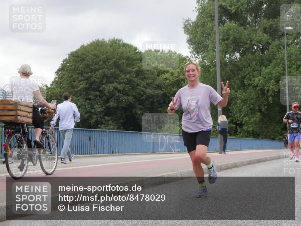 29.06.2025 - hella hamburg halbmarathon Luisa Fischer http://msf.ph/oto/8478029 29.06.2025 10:48:16 Kennedybrücke 4496, 1273, 1685, 1713, 3238, 6002, 7216, 7541, 8605, 9084, 9085, 10223 meine-sportfotos.de