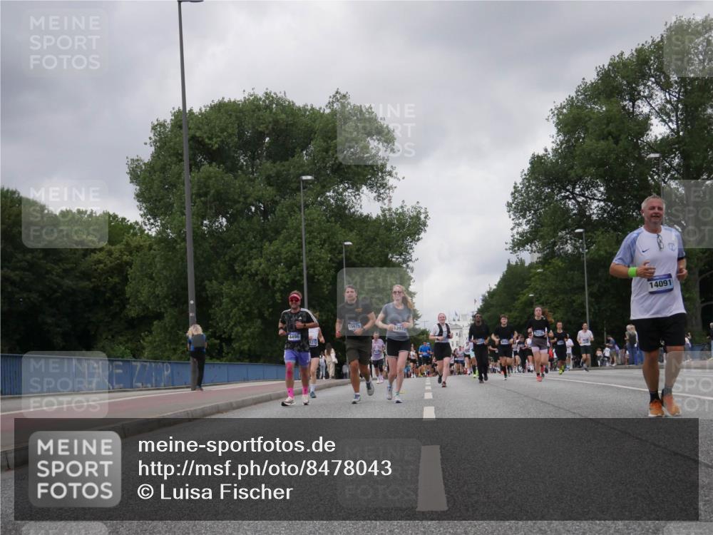 29.06.2025 - hella hamburg halbmarathon Luisa Fischer http://msf.ph/oto/8478043 29.06.2025 10:48:16 Kennedybrücke 15675, 13973, 7216, 14091, 1273, 1685, 1713, 3238, 6002, 7216, 7541, 8605, 9084, 9085, 10223 meine-sportfotos.de
