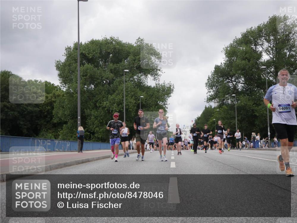 29.06.2025 - hella hamburg halbmarathon Luisa Fischer http://msf.ph/oto/8478046 29.06.2025 10:48:17 Kennedybrücke 4496, 11272, 13973, 7216, 14091, 1273, 1685, 1713, 3238, 6002, 7216, 7541, 8605, 9084, 9085, 10223 meine-sportfotos.de